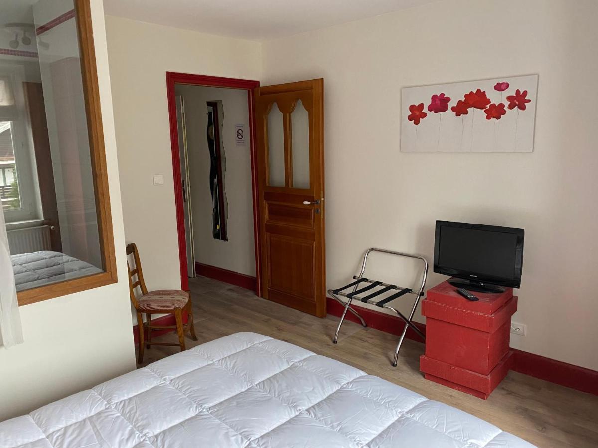 Les 4 Flocons, Avec Piscine Exterieure Chauffee A 100m Du Et Du Centre , Wifi, Parking, Sauna Appartement Gérardmer