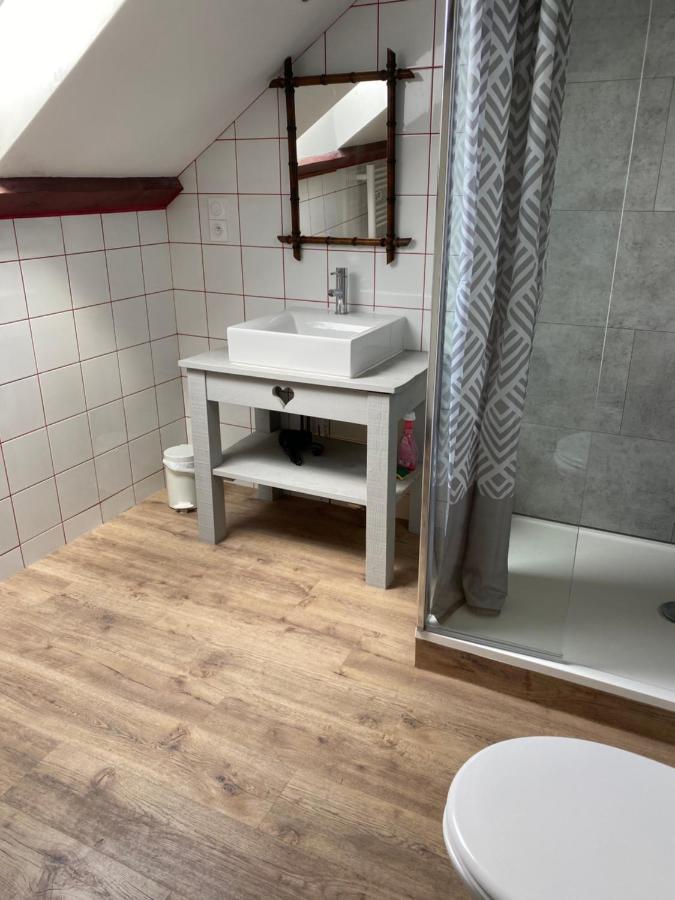 Les 4 Flocons, Avec Piscine Exterieure Chauffee A 100m Du Et Du Centre , Wifi, Parking, Sauna