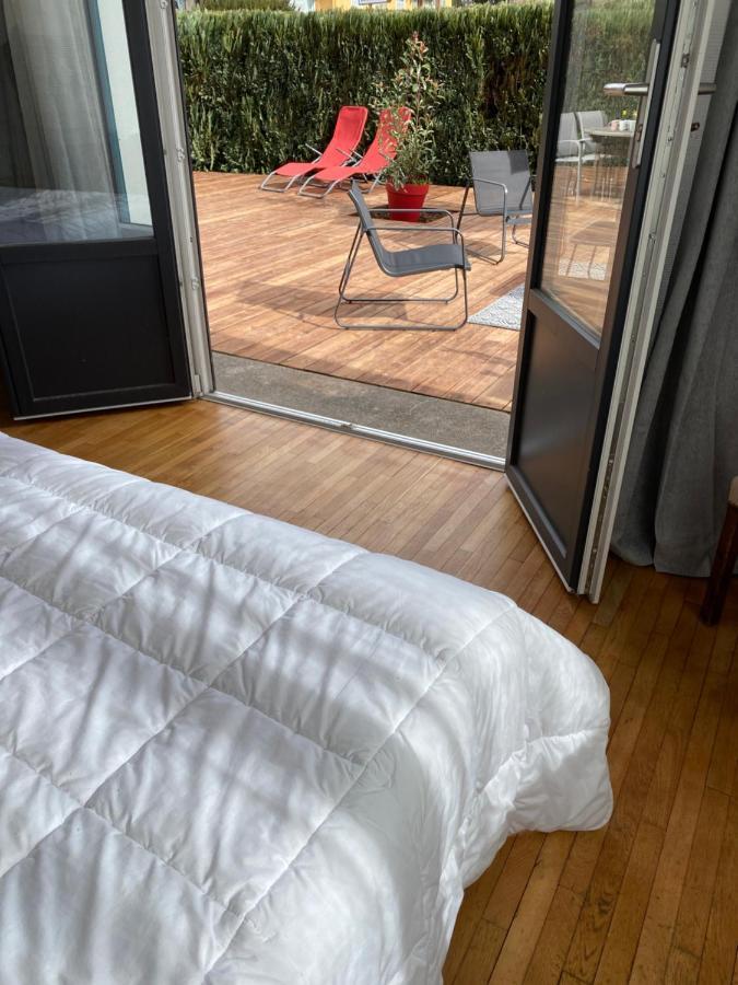 Les 4 Flocons, Avec Piscine Exterieure Chauffee A 100m Du Et Du Centre , Wifi, Parking, Sauna Apartment